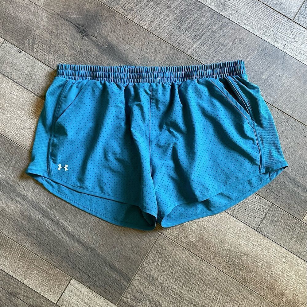 Under Armour, Teal, Lightweight Active Shorts, w/ Built-In Mesh Lining. Size XL.